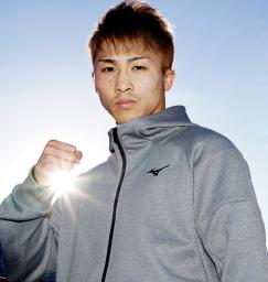 <p>　ポーズを決める井上尚弥＝２９日、横浜市の大橋ジム（代表撮影）</p>