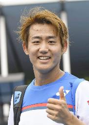 <p>　西岡良仁</p>