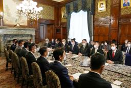 <p>　国会内で開かれた衆院各派協議会＝５日午前</p>
