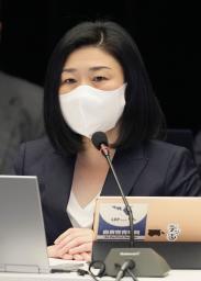 <p>　「秋の行政事業レビュー」の冒頭、発言する牧島行革相＝８日午前、東京・永田町</p>