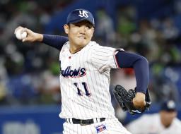 <p>　無四球完封で勝利投手となったヤクルト・奥川＝神宮</p>