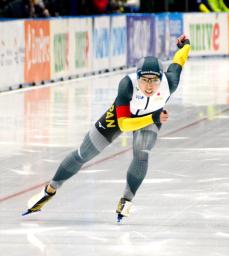 <p>　女子５００メートルで２位の小平奈緒＝トマショフマゾウィエツキ（共同）</p>