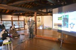 <p>　「トトロのふるさと基金」の活動３０周年を記念して開かれた集会＝２３日午後、埼玉県所沢市</p>