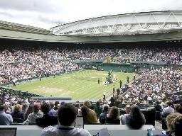 <p>　ウィンブルドン選手権のセンターコート＝７月、英ウィンブルドン（共同）</p>