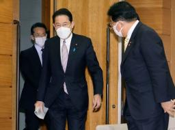 <p>　閣議に臨む岸田首相＝２６日午前、首相官邸</p>