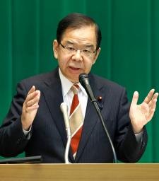 <p>　共産党の第４回中央委員会総会で報告する志位委員長＝２７日午前、東京都渋谷区の党本部</p>