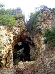 <p>　相川金銀山遺跡（道遊の割戸）＝新潟県佐渡市（文化庁提供）</p>