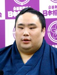 <p>　オンラインで引退記者会見する元小結千代鳳の佐ノ山親方＝２８日、福岡国際センター（日本相撲協会提供）</p>