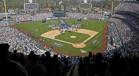 <p>　昨年１１月、ドジャースのワールドシリーズ優勝報告会が行われたドジャースタジアム＝ロサンゼルス（共同）</p>