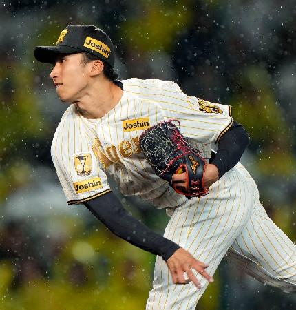 <p>　プロ初先発で初勝利を挙げた阪神・茨木＝甲子園</p>