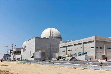 <p>　ＵＡＥ西部に建設された原発（国営首長国通信提供、ＡＰ＝共同）</p>