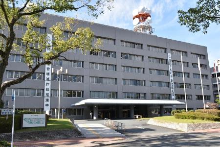 <p>　福岡県警本部</p>