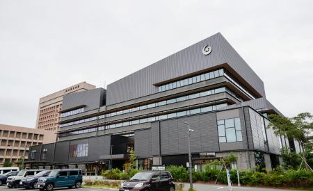 <p>　熊本県八代市役所＝２８日午後</p>