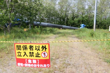 <p>　風力発電の風車が倒壊した現場＝２７日、秋田県男鹿市</p>