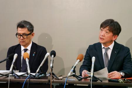 <p>　新潟県と東電が開いた、柏崎刈羽原発の再稼働に伴い、東電が拠出する資金の使途配分案を公表した記者会見＝２６日午後、新潟市</p>