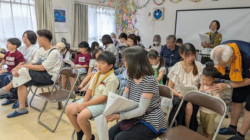 幅広い世代が参加した七夕祭り（第４みつわ台ハイツ自治会提供）