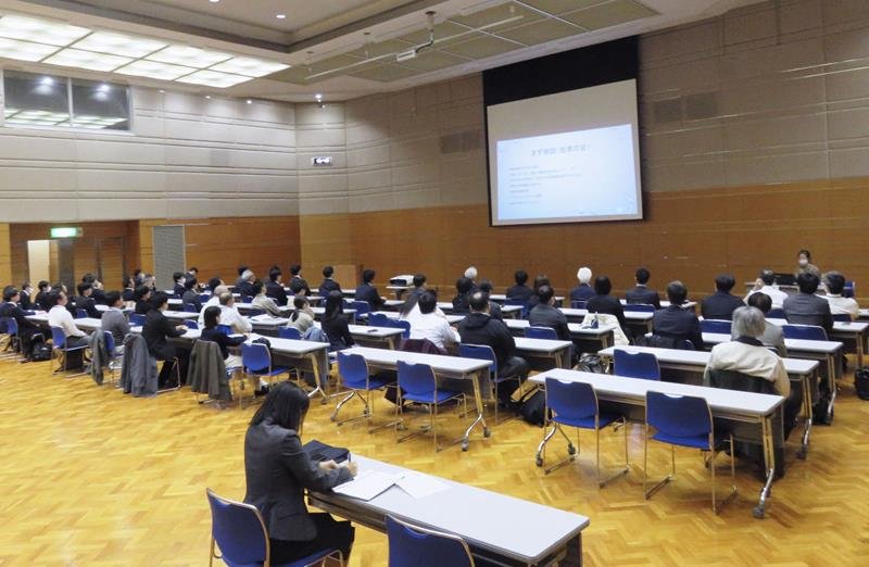石川県が開いた能登半島地震の派遣職員向けのメンタルヘルス研修会=2025年11月、金沢市(同県提供)(共同)