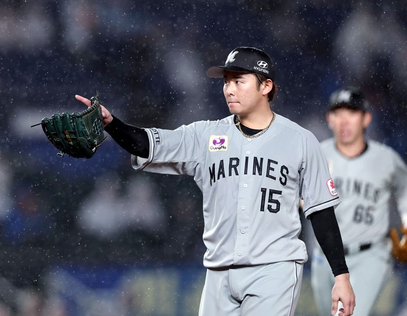 球団新記録となる月間11セーブを挙げるなど抑え投手としてチームを引っ張る横山