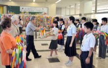 世代超え思いを未来へ　中学生に語り部託す　成田市平和啓発推進協議会　【戦後７０年ちば　第３部　忘れない】（２４）
