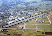 特攻伝える十字滑走路　硫黄島に向け出撃も　香取海軍航空基地跡＝旭市＝　【戦後７０年ちば　第２部　モノが伝える】　（１８）