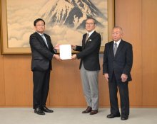もっとＳＤＧｓ視点を　千葉市新基本計画　審議会、市長に答申