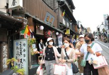 成田などで実証訪日ツアー　観光地「インバウンド解禁うれしい」　感染対策に心配の声も
