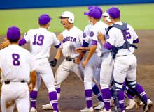 成田　銚子商にサヨナラ　死闘１０回、加古決めた　第１０４回全国高校野球　千葉大会　第１２日