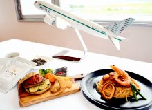 機内食にコオロギ粉　ハンバーガーとパスタ　環境負荷低減へ　成田・ジップエア　【ＳＤＧｓちば】