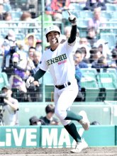 魅せた吉田一振り　専大松戸　【第９５回選抜高校野球大会】