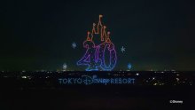 夜空にディズニーキャラ　ランド４０周年でドローンショー　全国３カ所の花火大会