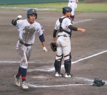 足でも勝利に貢献　小金・末田　第１０５回全国高校野球　千葉大会　第７日