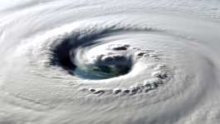 台風１３号　８日午後東日本上陸か　久留里線、始発から運休