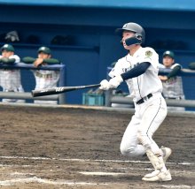 千葉黎明１０年ぶり関東　劣勢を打力で打開　第７７回秋季千葉県高校野球大会