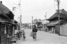 宿場町の面影色濃く　長南町で収蔵写真展　昭和３０～４０年代を厳選