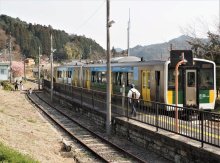１日１３往復ＪＲ費用負担　　久留里線で代替バス運行案
