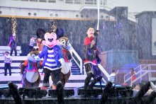 ロックで酷暑吹っ飛ばせ　東京ディズニーリゾートで夏恒例「びしょ濡れ」イベント　【舞浜タイムズ７月号】