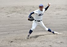 ３人継投１点を死守　千葉明徳　第１０７回全国高校野球　千葉大会　第９日