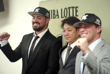 寒さの中でも活気　千葉ロッテ　【サブロー監督　キャンプ日記】