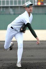 １９０センチ超の大型右腕　片岡琉之介投手　【聖地に挑む　専大松戸ナインいざ甲子園】