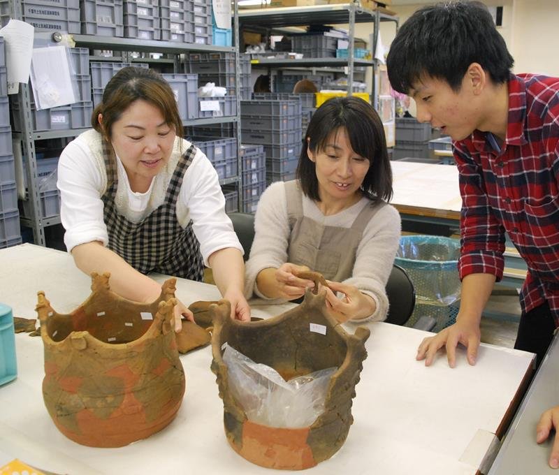 最新発掘　解明へ一歩　従来説明を見直す成果　【ちば縄文物語　特別史跡加曽利貝塚を未来へ】（１）