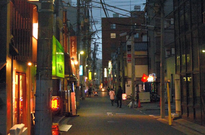 船橋市の飲食店街（写真と本文は直接関係ありません）