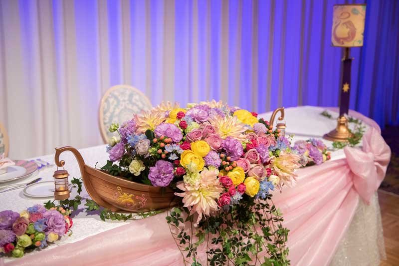 ブーケや披露宴会場、デザインや演出で魅了　ディズニーホテル、婚礼彩る花々　【舞浜タイムズ６月号】