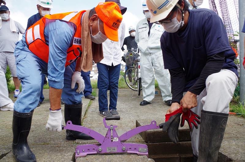 冠水備え土のう積み学ぶ　住民ら５０人が水防訓練　東金・西福俵