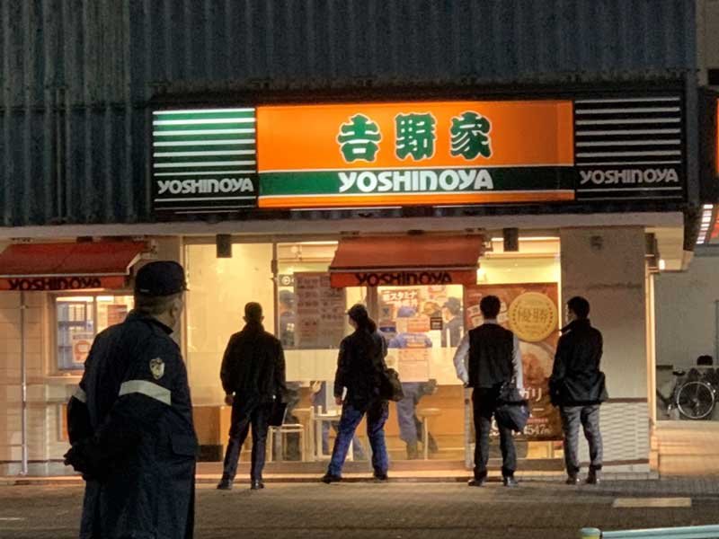 【速報】八千代の牛丼店で男が立てこもり　建造物侵入と銃刀法違反の疑いで逮捕　「身近でこんな事件が…」師走の街、騒然