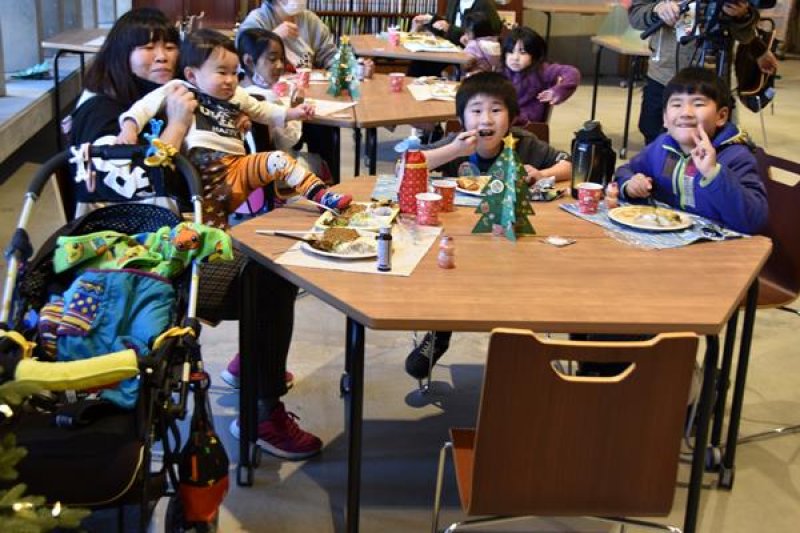 船橋子ども食堂　一足早いＸマス　千葉県ライオンズクラブ、１００施設にケーキ１万４０００個