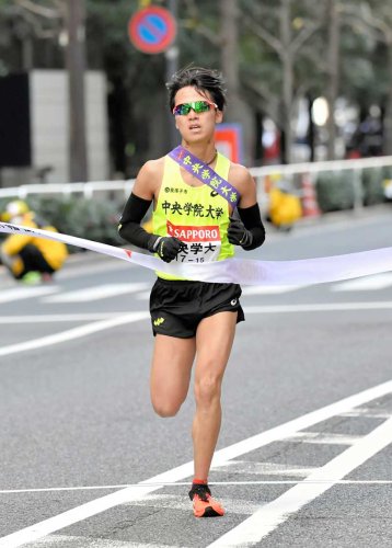 ＜箱根駅伝＞　順天堂大、躍進の総合２位　１５年ぶりトップ３入り　中央学院大、粘り１６位　青学中村（流経柏高出）がＭＶＰ