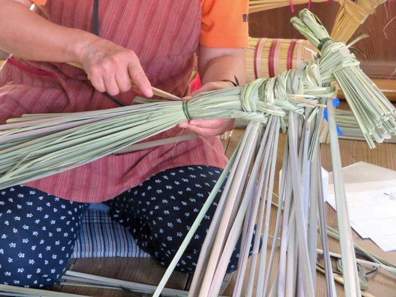 茂原市の「大芝の七夕馬製作技術」（千葉県教育委員会提供）
