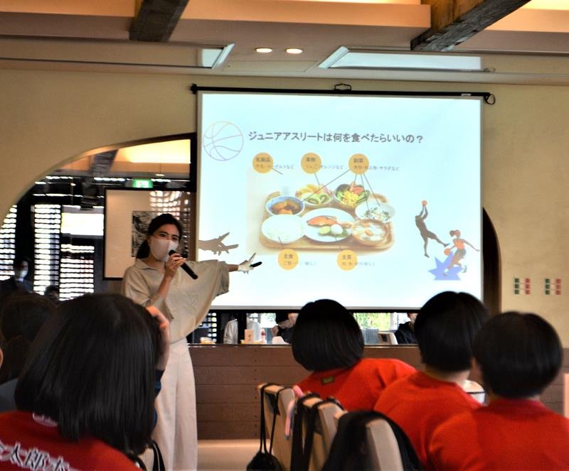 「地産地消」ピザ作り　ジェッツアカデミー生が食育講座　船橋