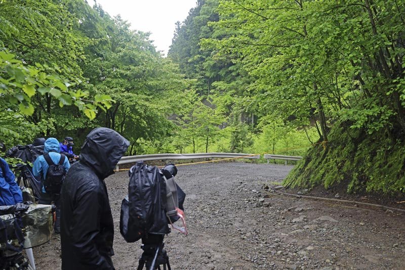 ＜成田不明女児＞山中捜索、雨で中止　崩落など二次被害の懸念も　きょう美咲さん誕生日