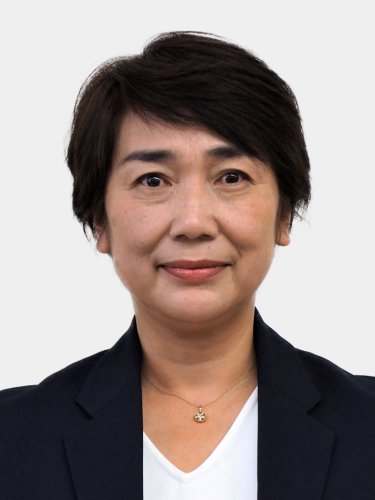 君津市長選で再選を果たした石井宏子氏